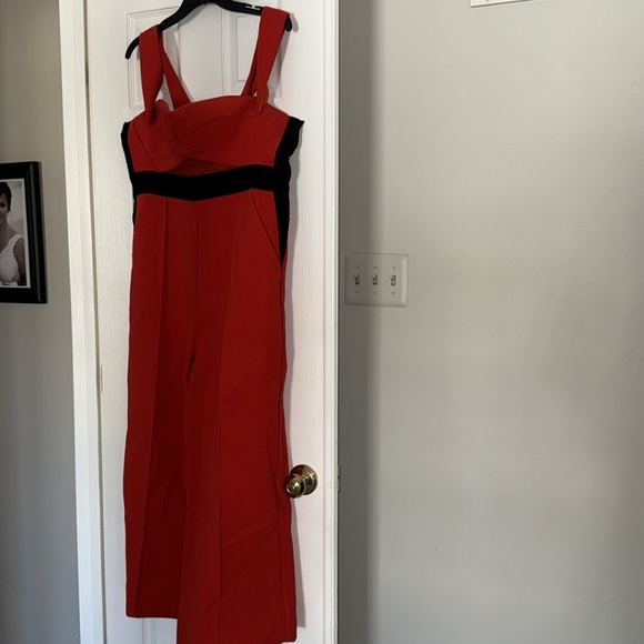 Self-Portrait
Self-Portrait Orange Crepe Off-Shoulder - Picture 7 of 8